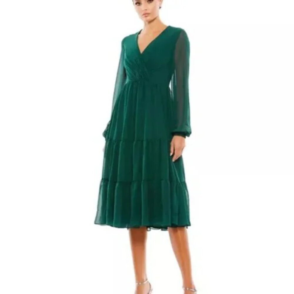NEW Mac Duggal Green Long Sleeve Ruffled V-Neck Dress P4339